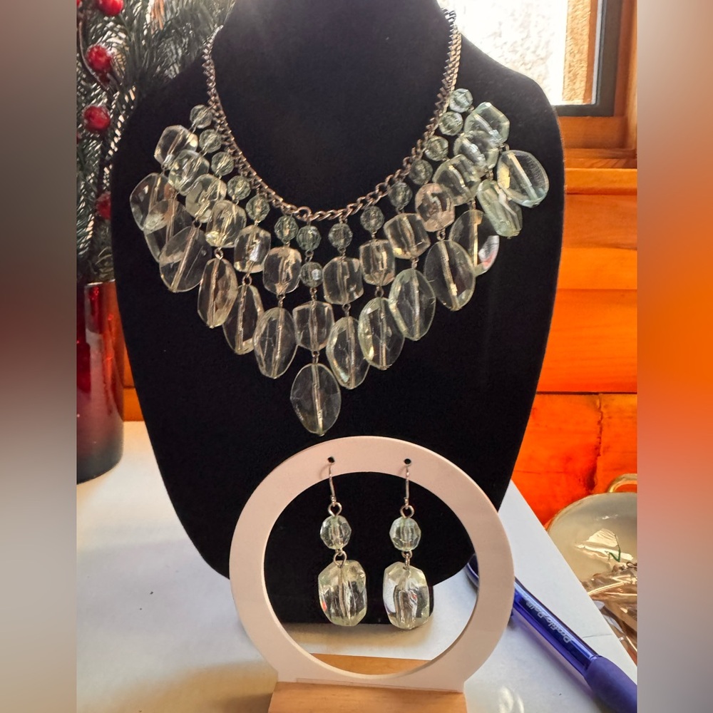 Elegant Silver Crystal Necklace and Earring Set